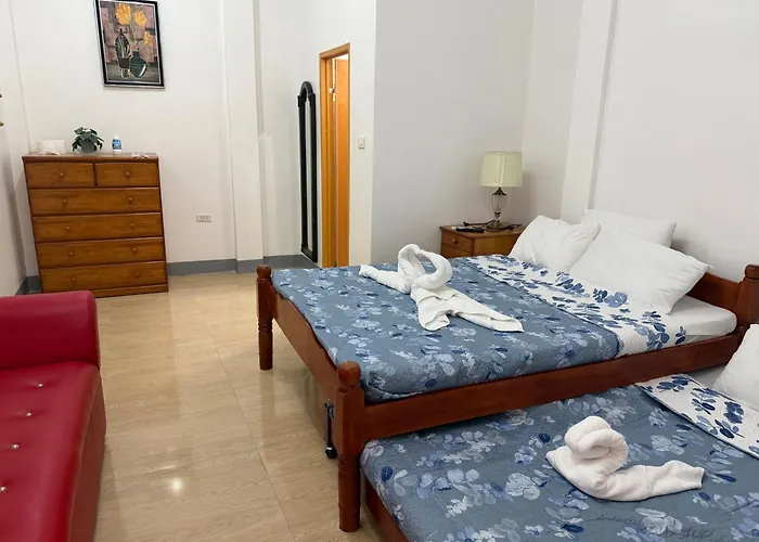 Apartment Amad's Space Extra Family Bantayan