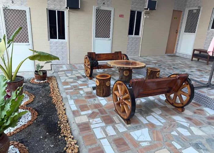 Apartment Amad's Space Extra Family Bantayan